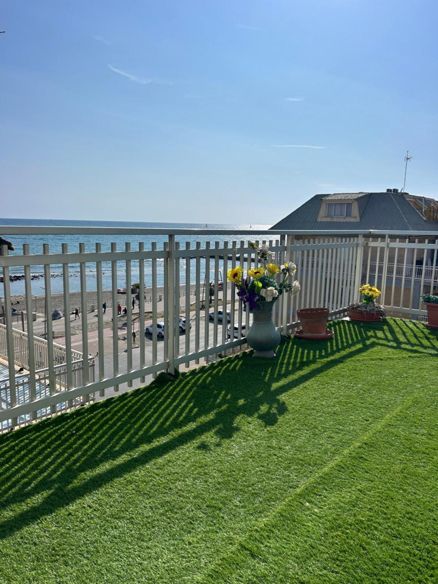 Front Sea Luxury Daire Lido di Ostia Dış mekan fotoğraf